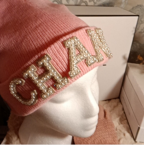 NWT beanie & glove set - Picture 2 of 5